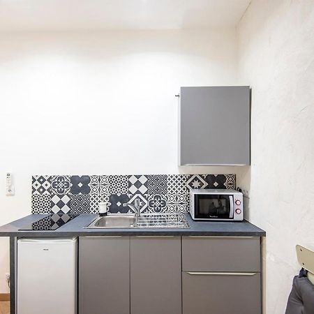 Studio In The Heart Of Marseille - Vieux Portアパートメント エクステリア 写真